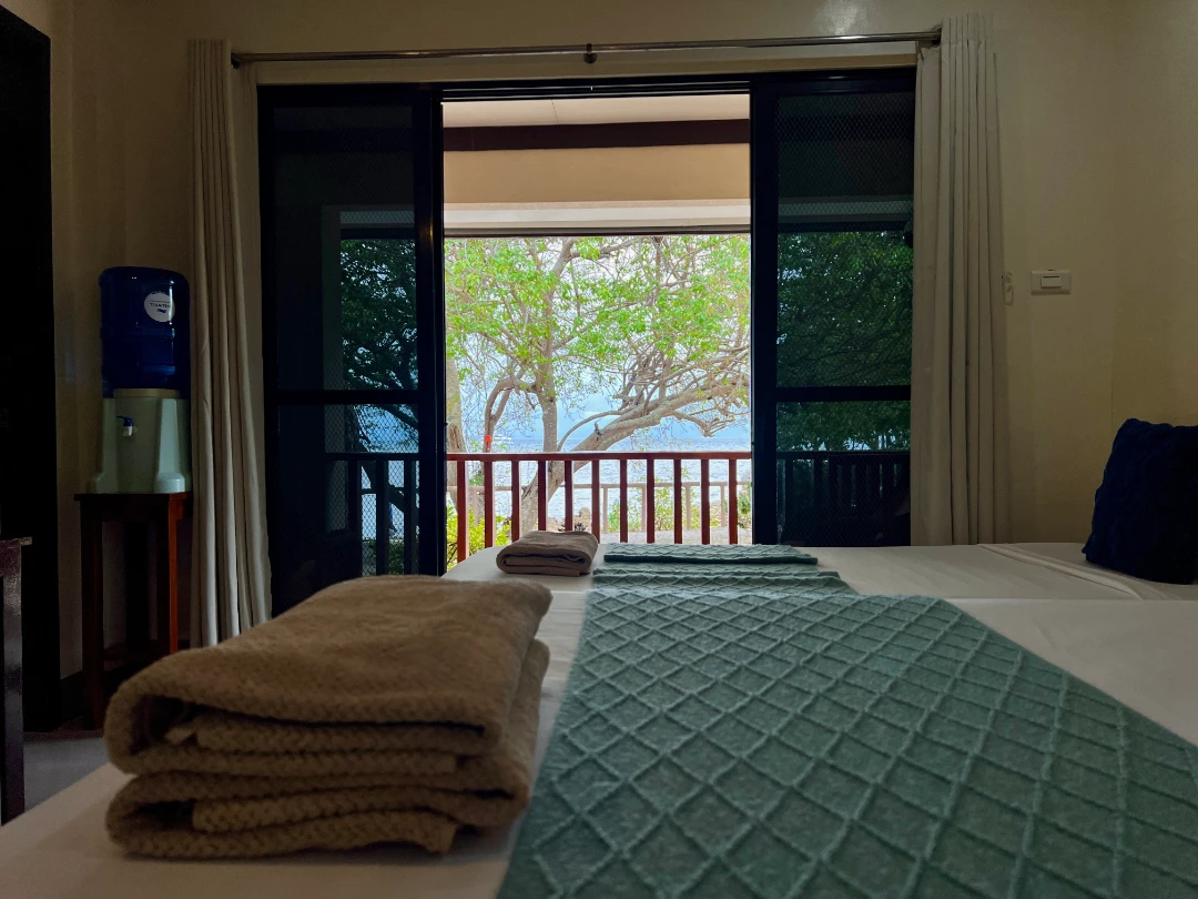 2-Bedrooms Seaview Family Cottage - Bedroom Sea View