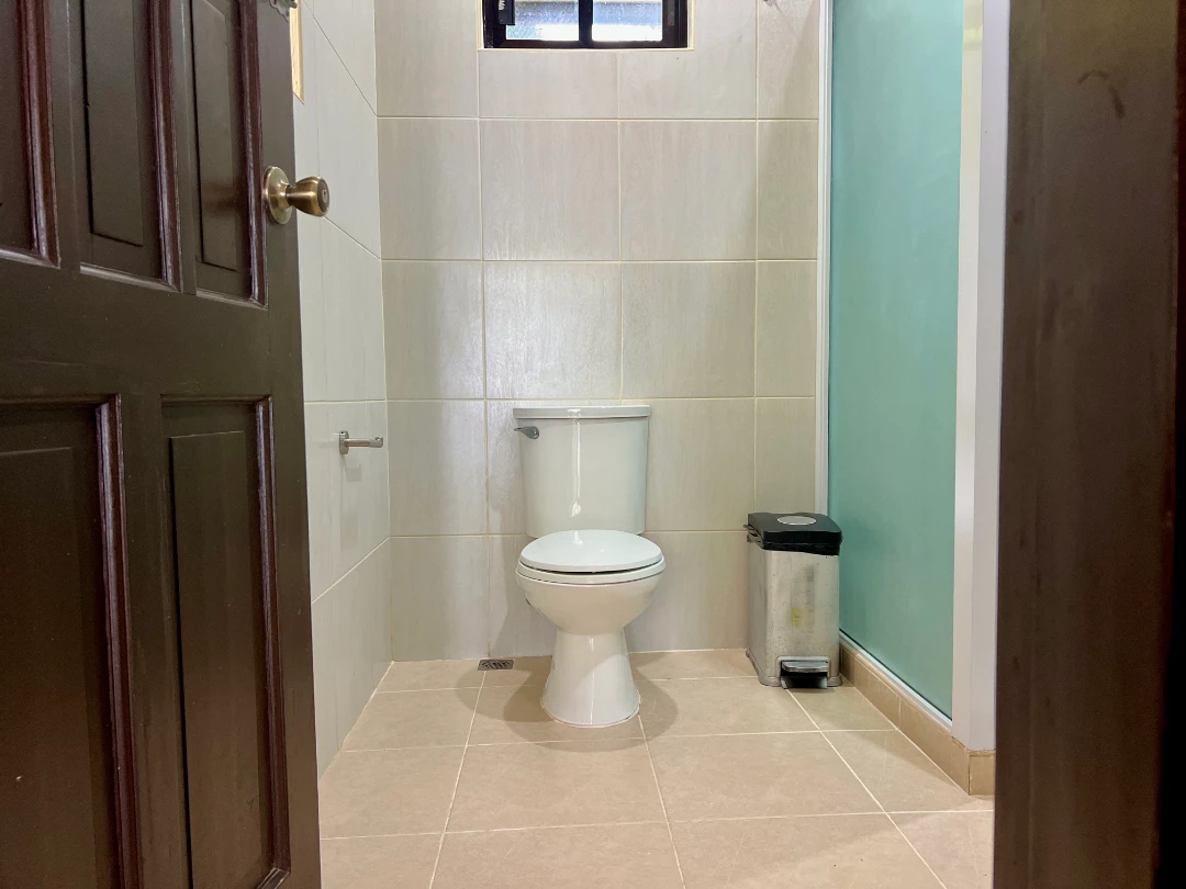 2-Bedrooms Seaview Family Cottage - Restroom
