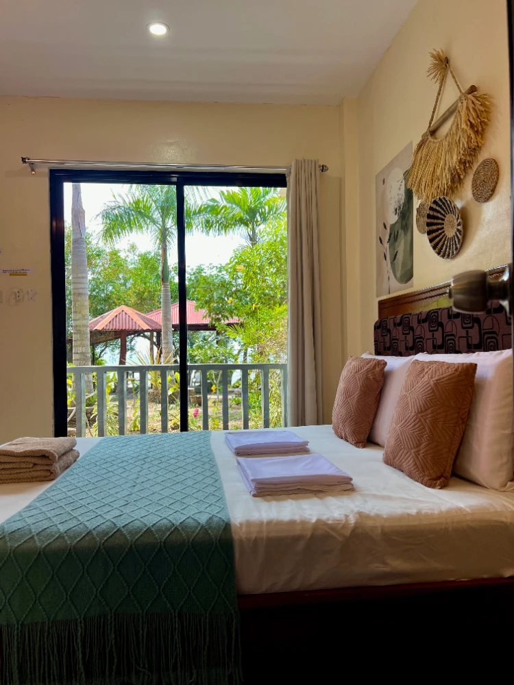 Deluxe 2nd-floor Seaview King - Sea View