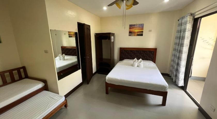 Triple Room with Sea View